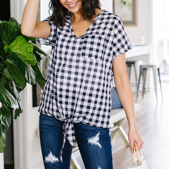 Dash of Pink Tops - FINAL SALE❗️Gingham Plaid Front Tie Blouse